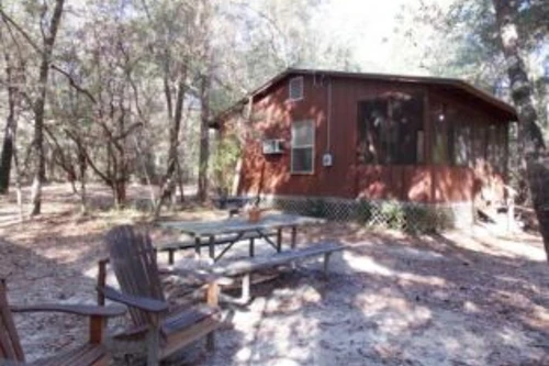 magnolia cabin rental in Pensacola