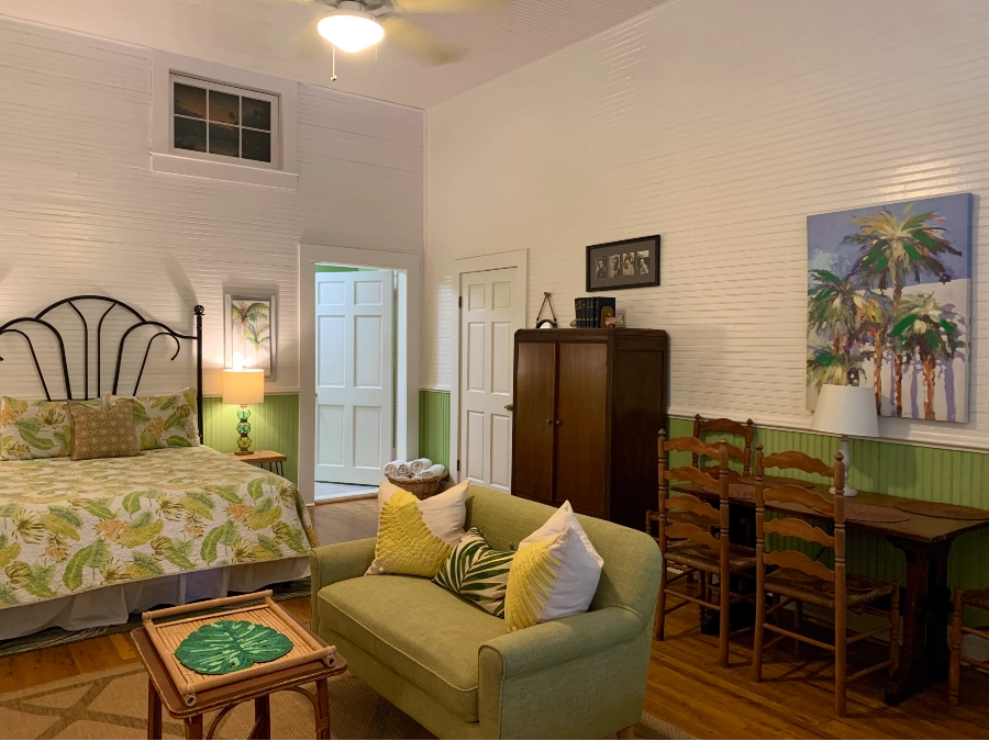 schoolhouse inn room rental